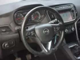 Opel Zafira (2017) thumbnail 62