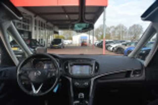 Opel Zafira (2017) thumbnail 63