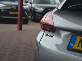 Peugeot 2008 (2017) thumbnail 33