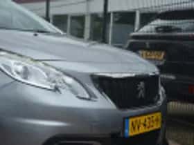 Peugeot 2008 (2017) thumbnail 41