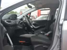 Peugeot 2008 (2017) thumbnail 42