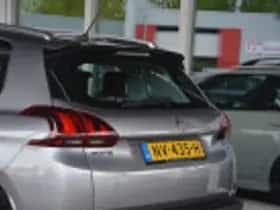 Peugeot 2008 (2017) thumbnail 63