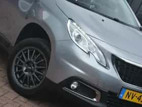 Peugeot 2008 (2017) thumbnail 71