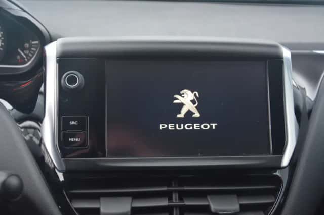 Peugeot 208 (2017) thumbnail 20