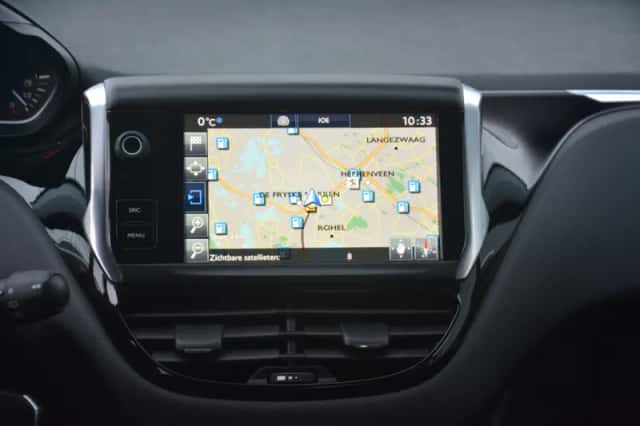 Peugeot 208 (2017) thumbnail 23