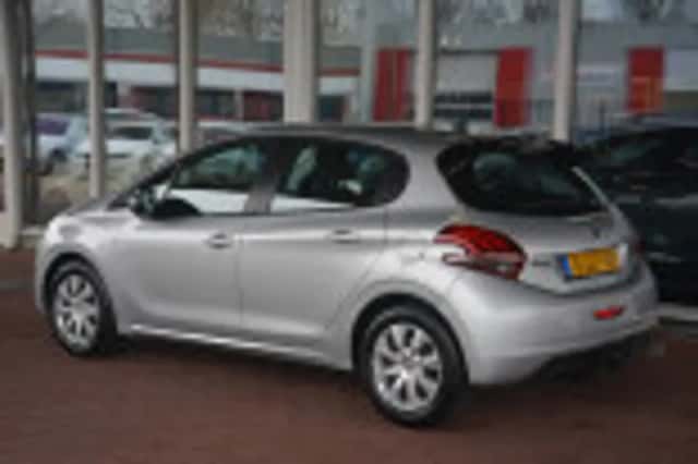 Peugeot 208 (2017) thumbnail 44