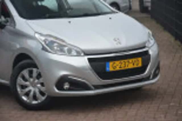 Peugeot 208 (2017) thumbnail 45