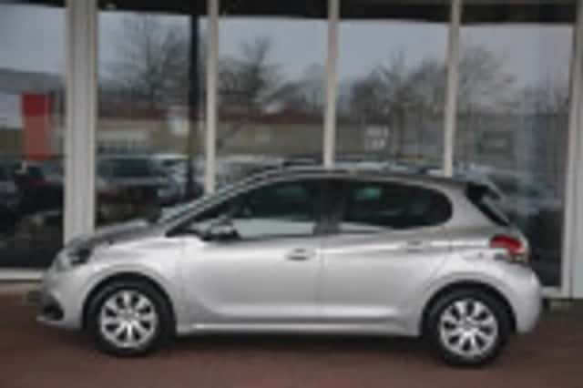 Peugeot 208 (2017) thumbnail 61