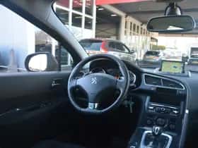 Peugeot 3008 (2013) thumbnail 14