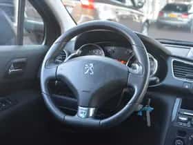 Peugeot 3008 (2013) thumbnail 15