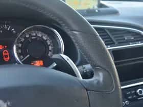 Peugeot 3008 (2013) thumbnail 24