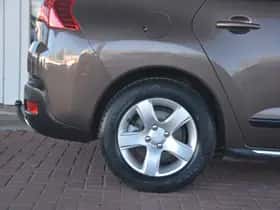 Peugeot 3008 (2013) thumbnail 28