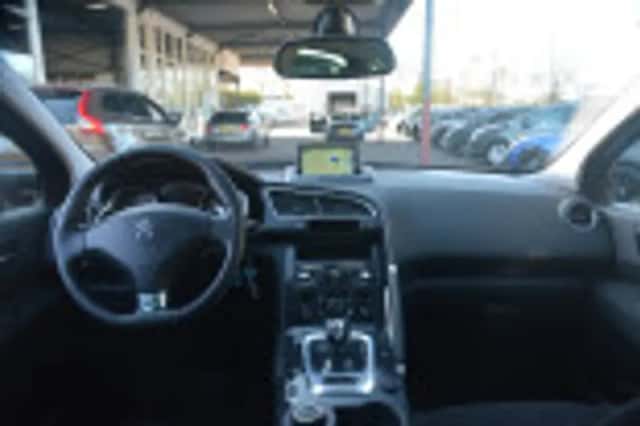Peugeot 3008 (2013) thumbnail 35