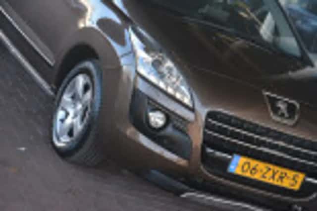Peugeot 3008 (2013) thumbnail 49