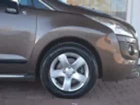 Peugeot 3008 (2013) thumbnail 57