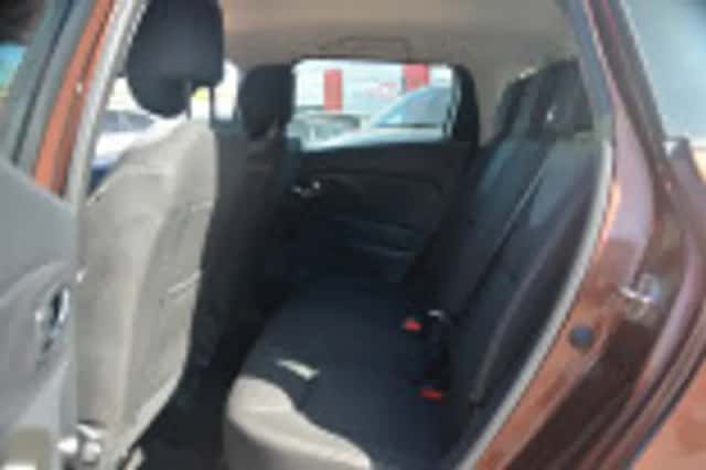 Renault Clio (2013) thumbnail 35