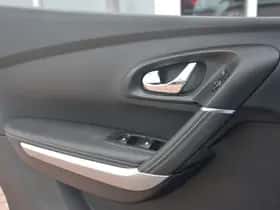 Renault Kadjar (2017) thumbnail 28