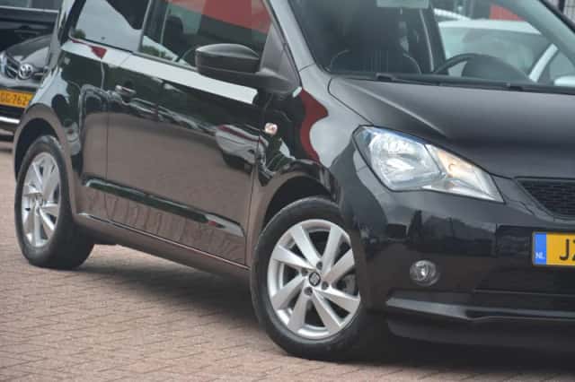 SEAT Mii (2016) thumbnail 3