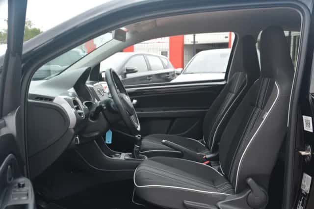 SEAT Mii (2016) thumbnail 6
