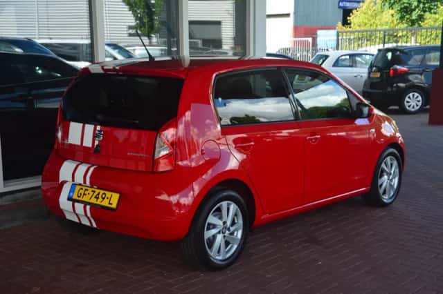 SEAT Mii (2015) thumbnail 3