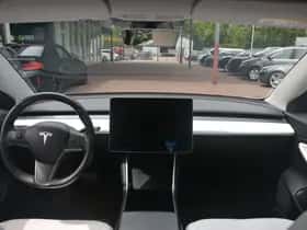 Tesla Model (2019) thumbnail 16