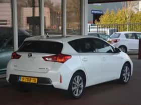 Toyota Auris (2014) thumbnail 32