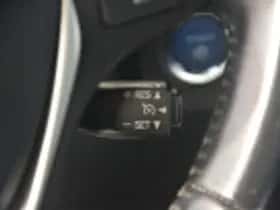 Toyota Auris (2014) thumbnail 52