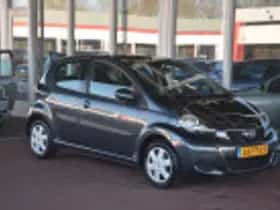 Toyota Aygo (2011) thumbnail 42
