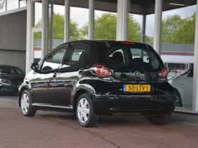 Toyota Aygo (2010) thumbnail 27