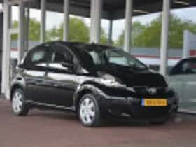 Toyota Aygo (2010) thumbnail 46