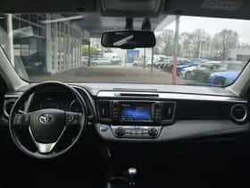 Toyota RAV4 (2016) thumbnail 14