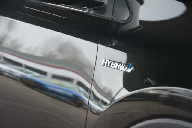 Toyota RAV4 (2016) thumbnail 33