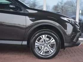 Toyota RAV4 (2016) thumbnail 38