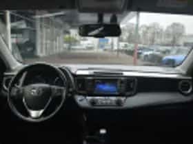 Toyota RAV4 (2016) thumbnail 51