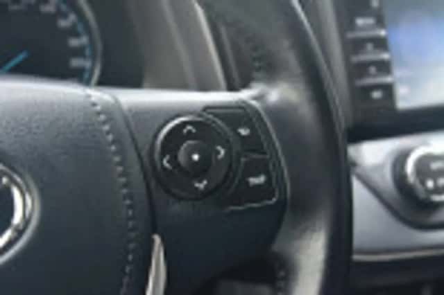 Toyota RAV4 (2016) thumbnail 55