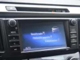 Toyota RAV4 (2016) thumbnail 57