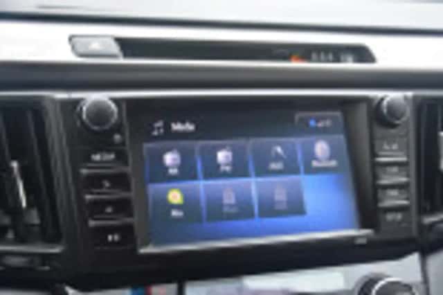 Toyota RAV4 (2016) thumbnail 59