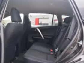 Toyota RAV4 (2016) thumbnail 65