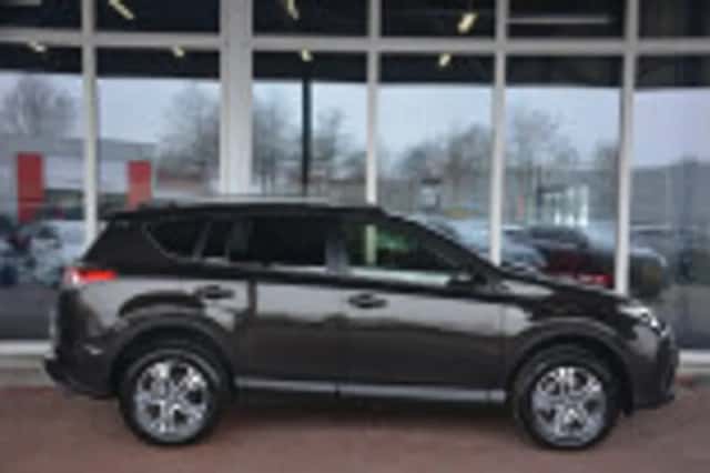 Toyota RAV4 (2016) thumbnail 67