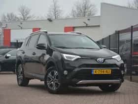 Toyota RAV4 (2016) thumbnail 9
