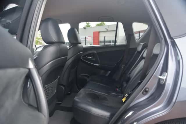 Toyota RAV4 (2012) thumbnail 19