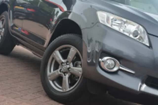 Toyota RAV4 (2012) thumbnail 4