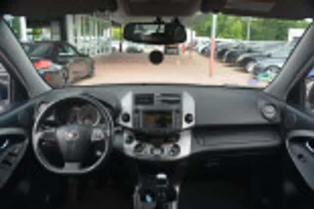 Toyota RAV4 (2012) thumbnail 49