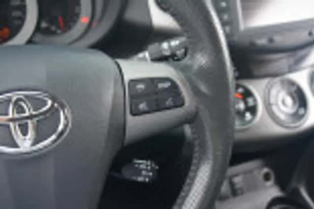 Toyota RAV4 (2012) thumbnail 56