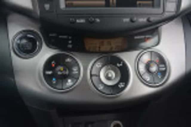 Toyota RAV4 (2012) thumbnail 59