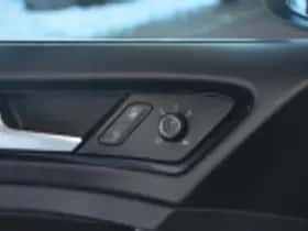 Volkswagen Golf (2015) thumbnail 112