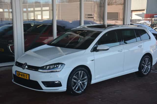 Volkswagen Golf (2015) thumbnail 18