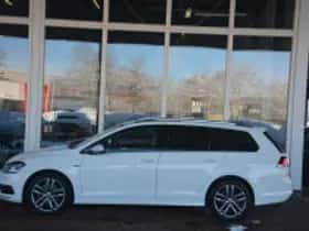 Volkswagen Golf (2015) thumbnail 6