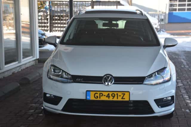 Volkswagen Golf (2015) thumbnail 59