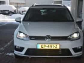 Volkswagen Golf (2015) thumbnail 100